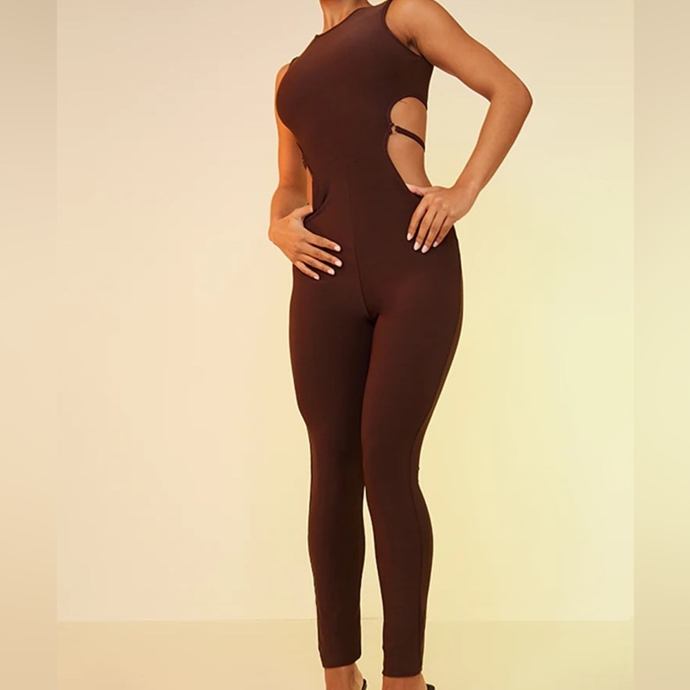 NWT PrettyLittleThing chocolate slinky strappy backless jumpsuit size 6
